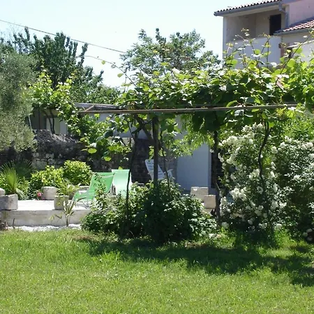 Apartmán In With Balcony, Air Conditioning, Wifi, Washing Machine 4982-3 *