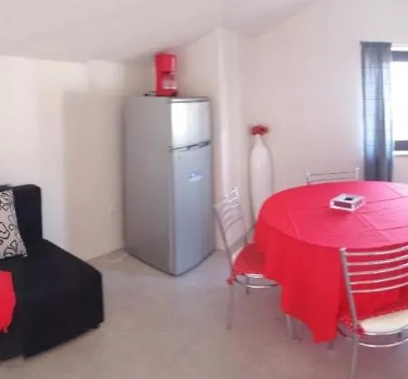 Apartmán In With Balcony, Air Conditioning, Wifi, Washing Machine 4982-3 *