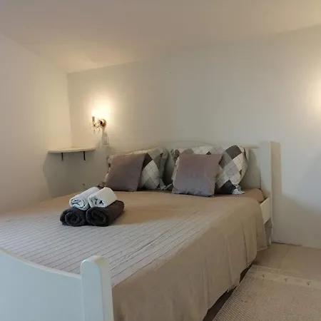Apartmán In With Balcony, Air Conditioning, Wifi, Washing Machine 4982-3 *