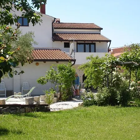 In With Balcony, Air Conditioning, Wifi, Washing Machine 4982-3 * Funtana